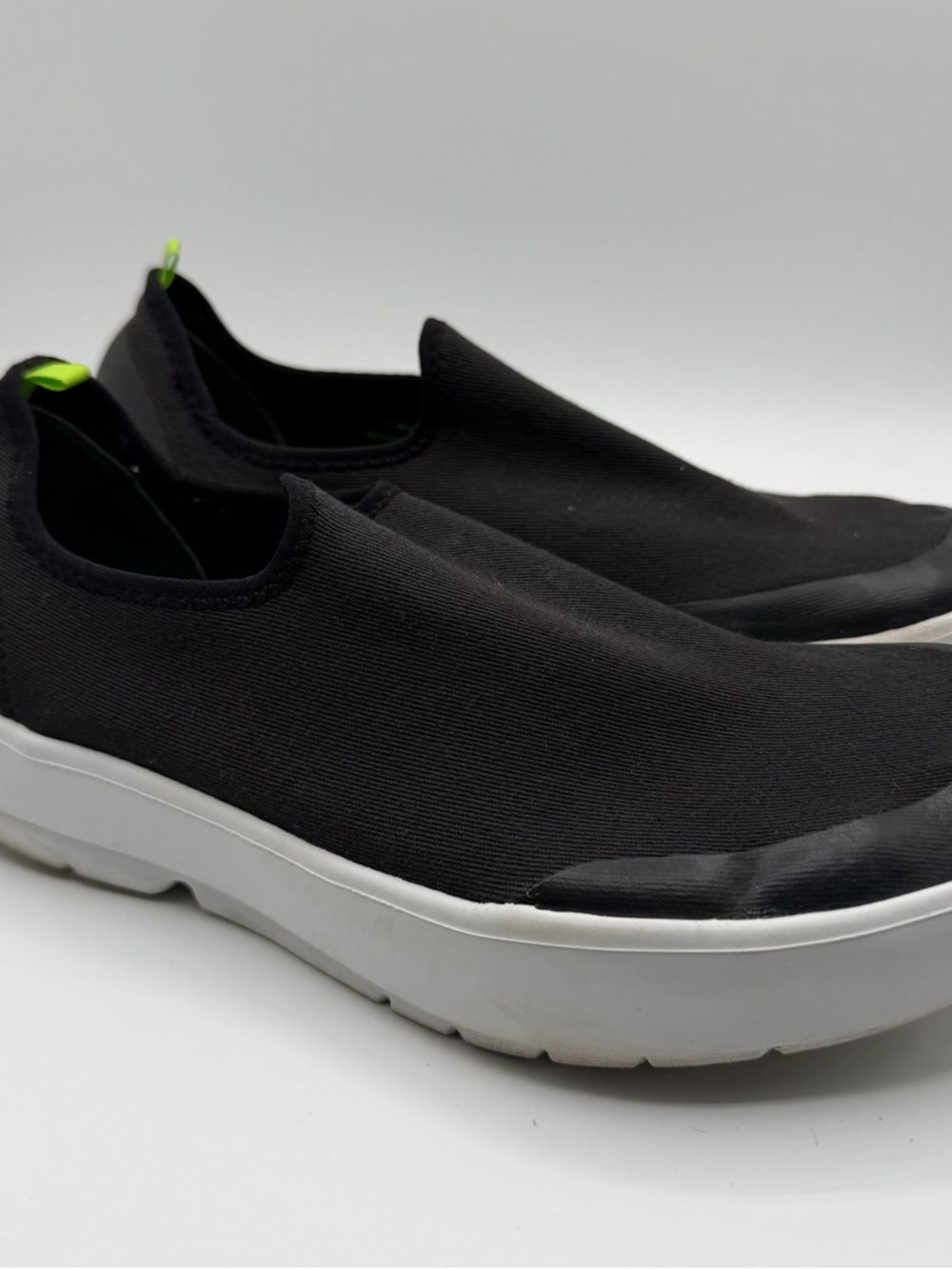 OOFOS OOmg Huali Womens 10 Black Slip On Recovery Walking Shoes EU 41